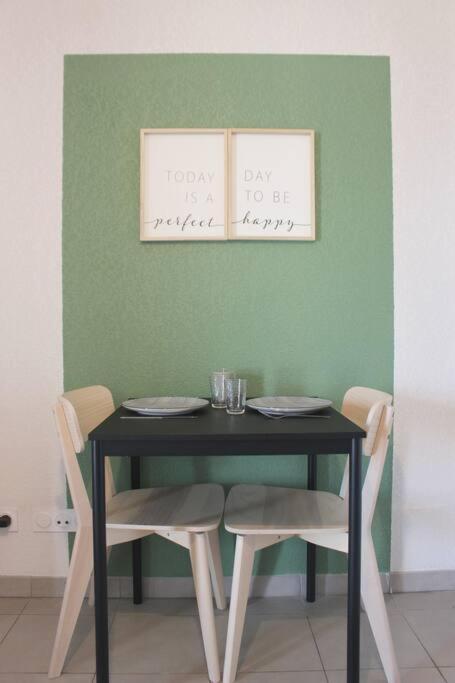 Appartement De Charme - Proche Centre-Ville Et Gare Montpellier Esterno foto